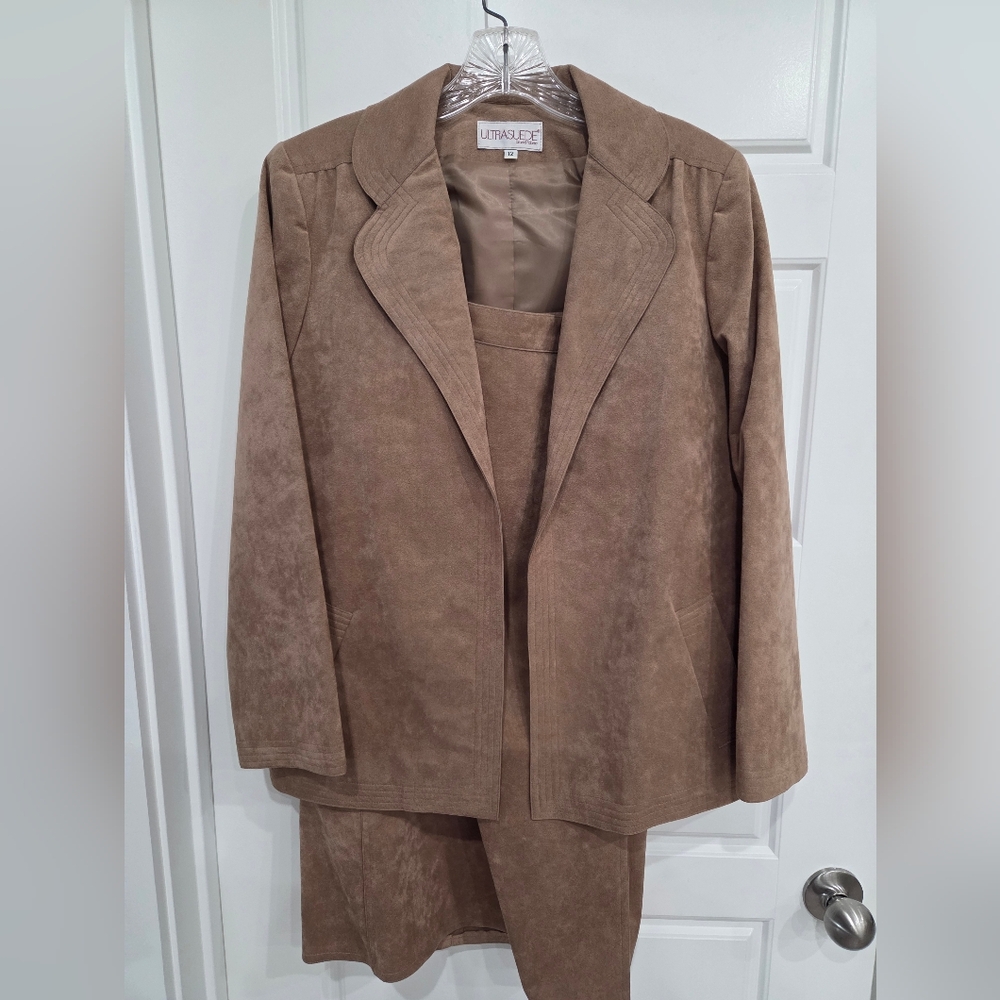 VINTAGE 80S ULTRA SUEDE BROWN SKIRT SUIT SIZE LARGE